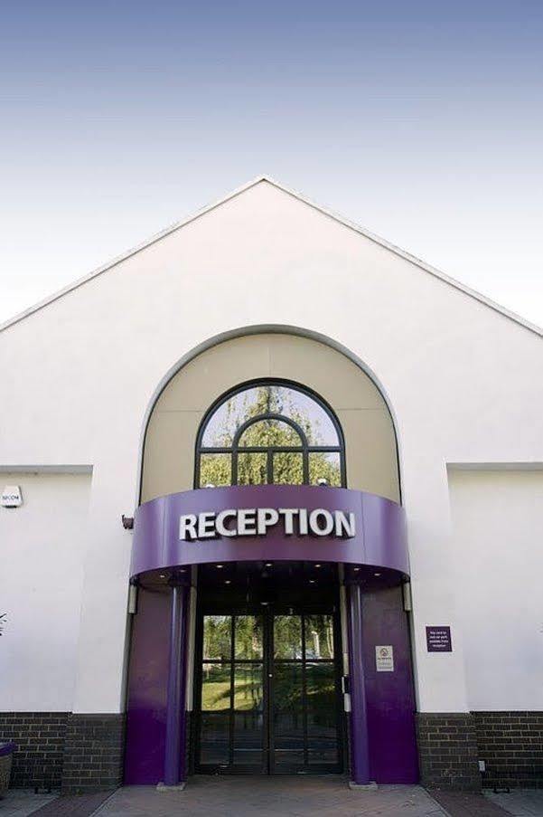 Premier Inn South Mimms/Potters Bar Экстерьер фото