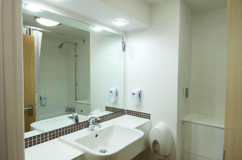 Premier Inn South Mimms/Potters Bar Экстерьер фото