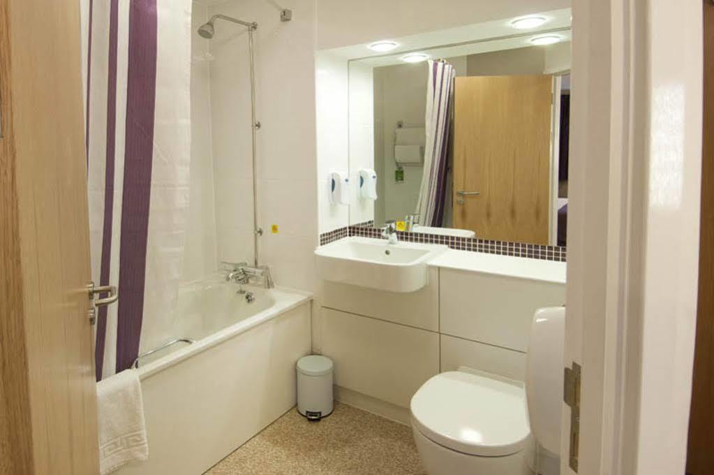 Premier Inn South Mimms/Potters Bar Экстерьер фото
