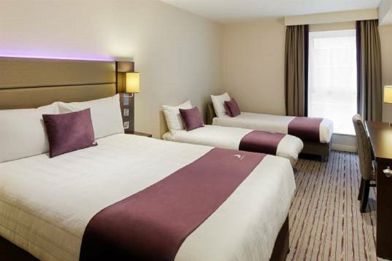 Premier Inn South Mimms/Potters Bar Экстерьер фото