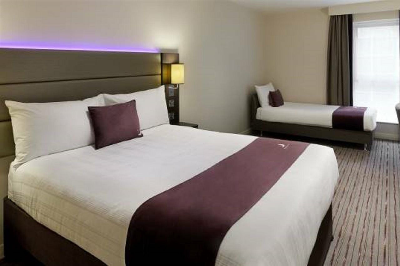 Premier Inn South Mimms/Potters Bar Экстерьер фото